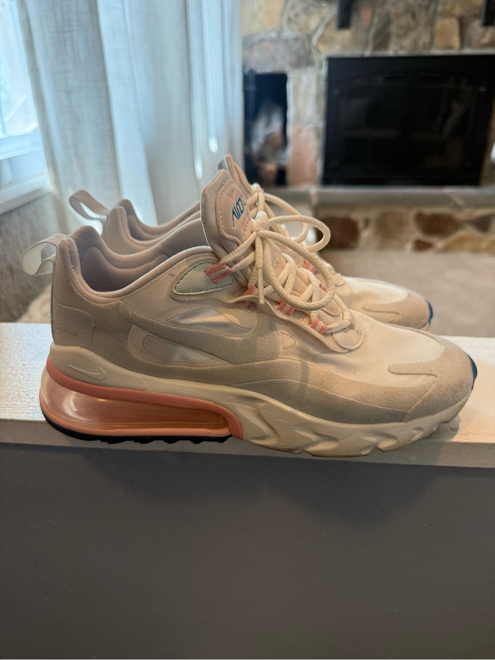 Nike Women’s Air Max 270 React - Cream with Pink Accent